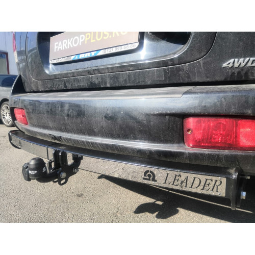 Фаркоп Лидер Плюс на HYUNDAI Santa Fe Classic 2006–2012  Арт. H205-A(N)  (C НЕРЖАВЕЮЩЕЙ ПЛАСТИНОЙ)