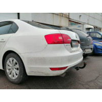 Фаркоп Лидер Плюс на VOLKSWAGEN Jetta 2010-2015  Арт. V123-A 
