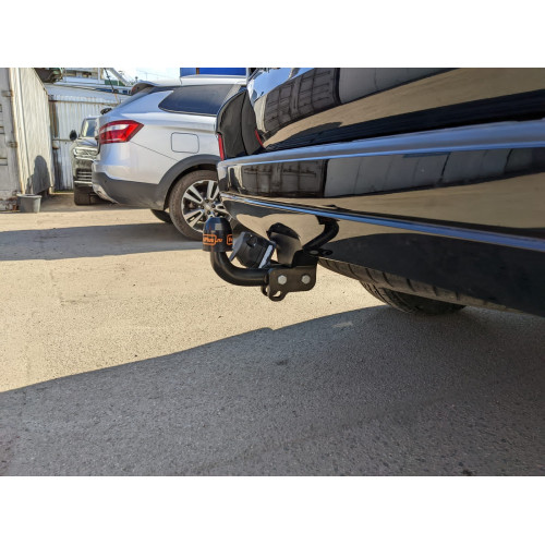 Фаркоп ARAGON на TOYOTA Land Cruiser 120 2002–2009  Арт. E6400EA 